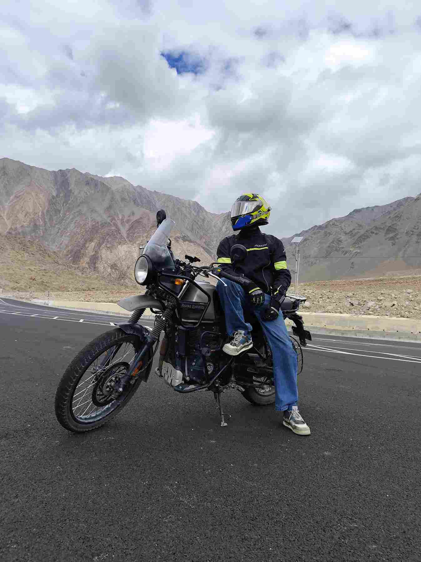Hanle Umling La Leh Ladakh Bike Trip