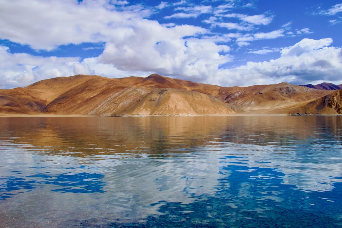 Pangong Lake - Places to visit in Ladakh